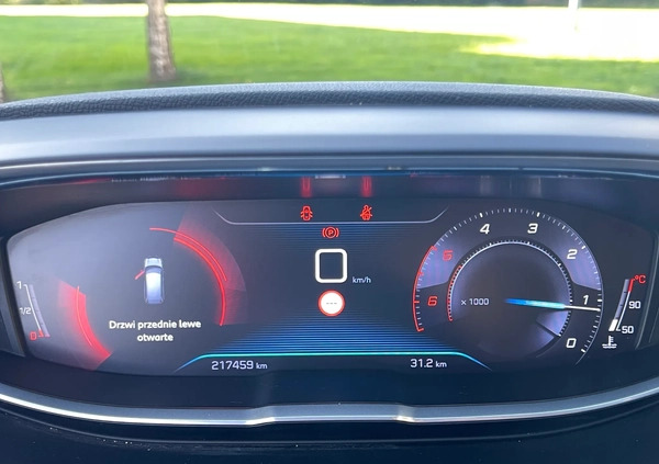 Peugeot 5008 cena 59900 przebieg: 217450, rok produkcji 2018 z Biała małe 667